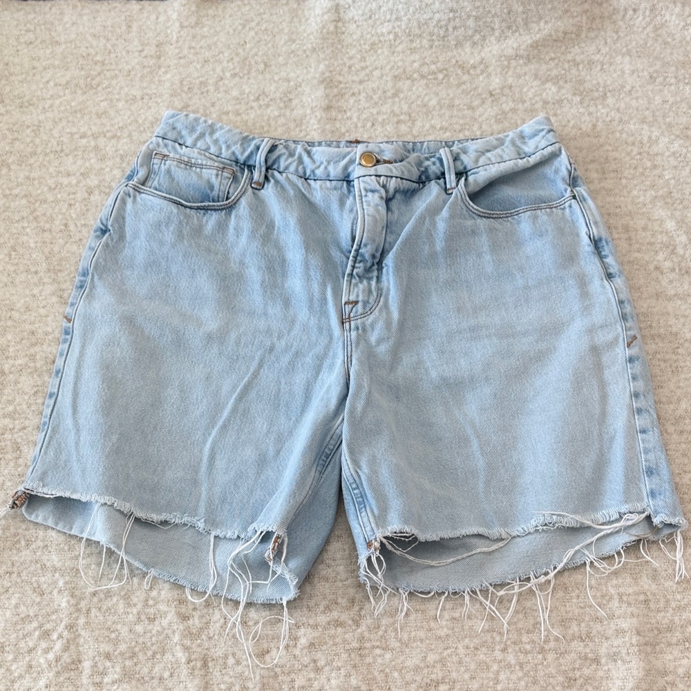 Good American Short